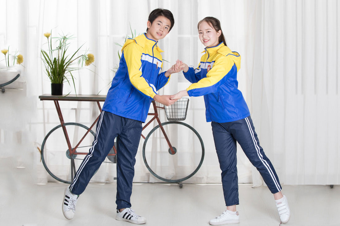 中小學生校服定制生產(chǎn)流程